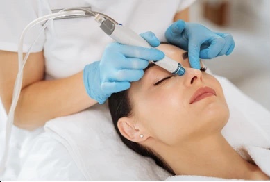 soin-du-visage-hydraskin-sarah-beauty-home-institut